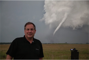 Dr. Howley Storm Chaser 3 Dr. Howley Storm Chaser 3